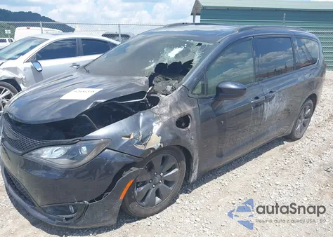 2020 Chrysler Pacifica Hybrid Touring L z USA, uszkodzony, nr VIN 2C4RC1L79LR288138